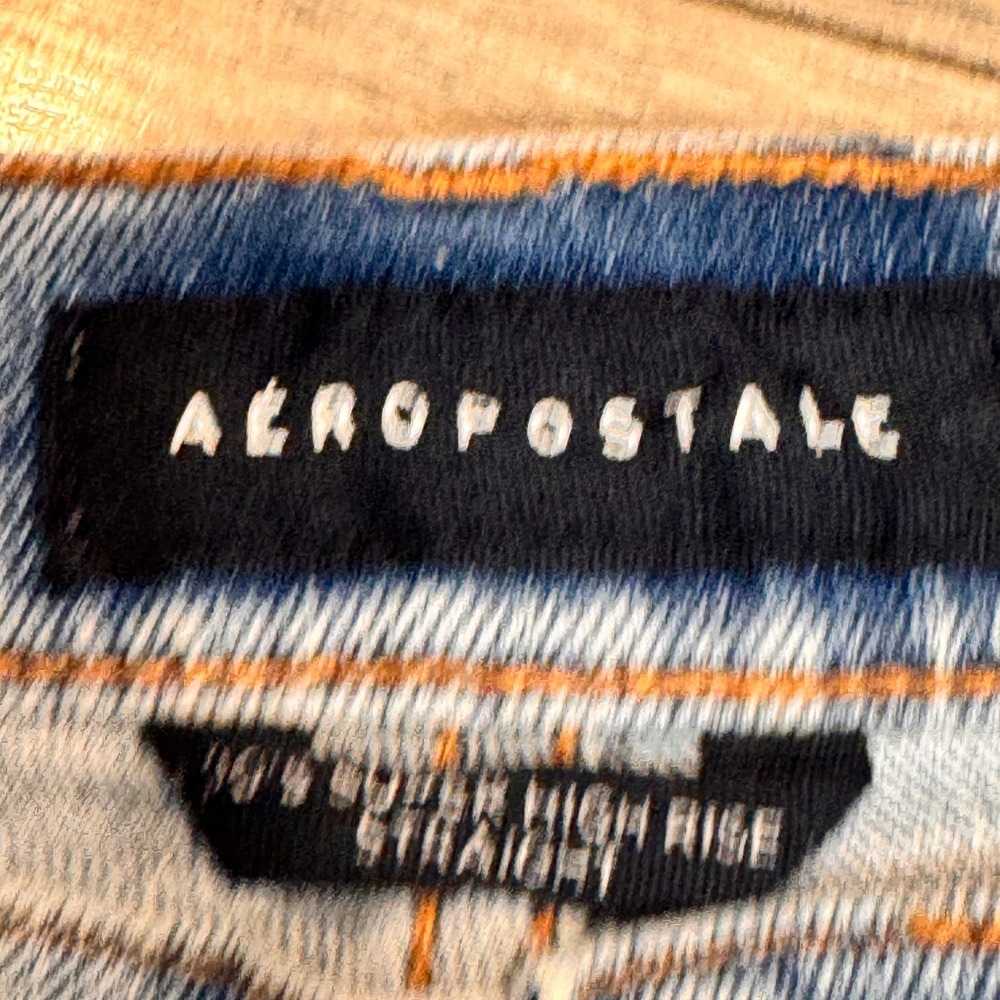 AEROPOSTALE Jeans Size 6 Light Wash 90s High Rise Straight Leg Button Fly - Picture 5 of 10